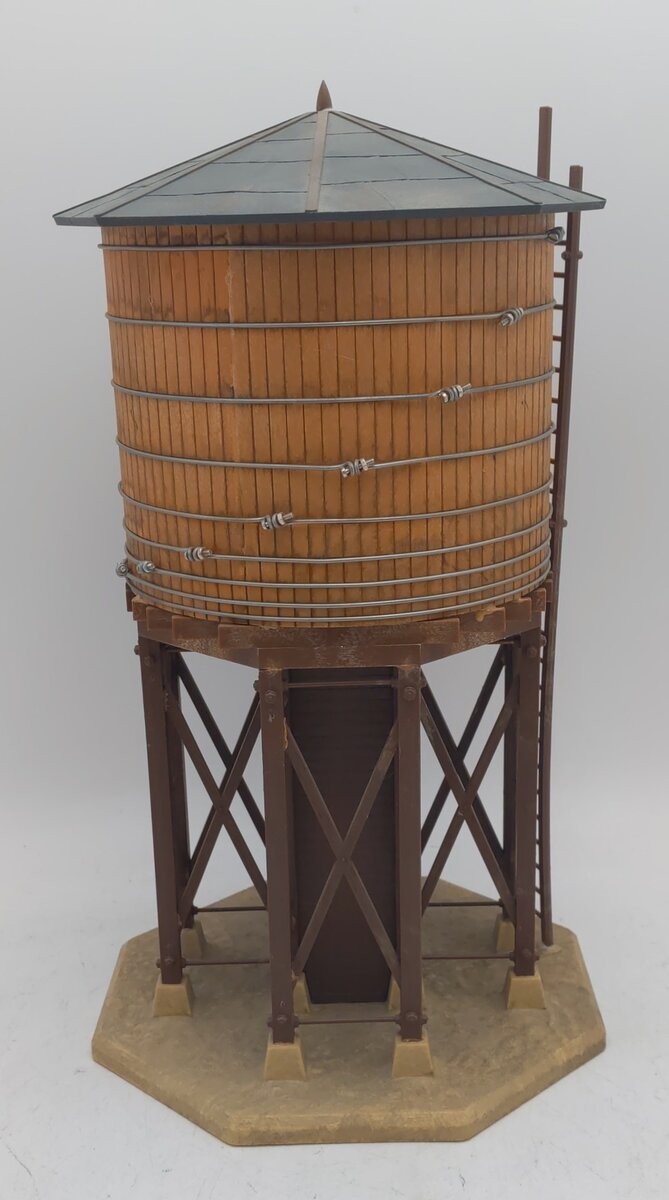 Pola 923 G Scale Water Tower Kit- Assembled EX