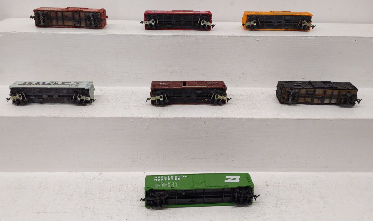 HO Scale Assorted Freight Cars #11160/100024/64127/47150/52673/54657/54117 [7]