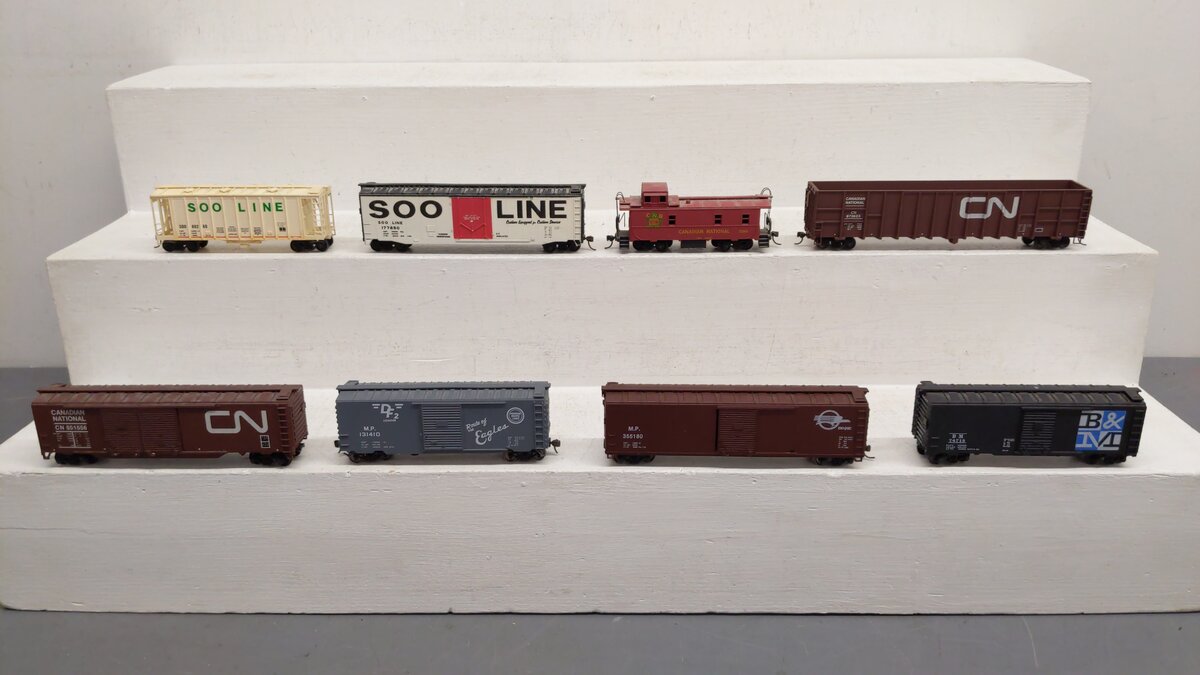 Athearn and Others HO Assorted Freight Cars 72901, 69260, 177850, 873623[8] VG