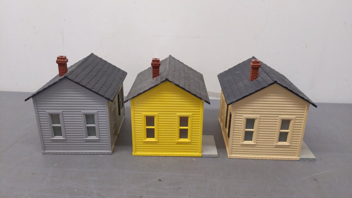 G Scale One Story Houses [3] VG