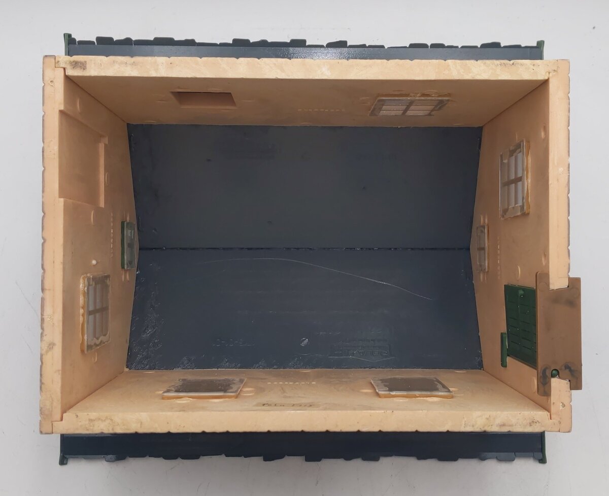 Pola 331715 G Scale Ranger's House - Assembled VG