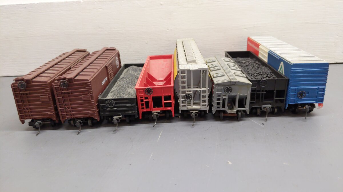 Athearn & Others HO Assorted Freight Cars 4013, 18209, 541085, 85124, 62003 [8] VG