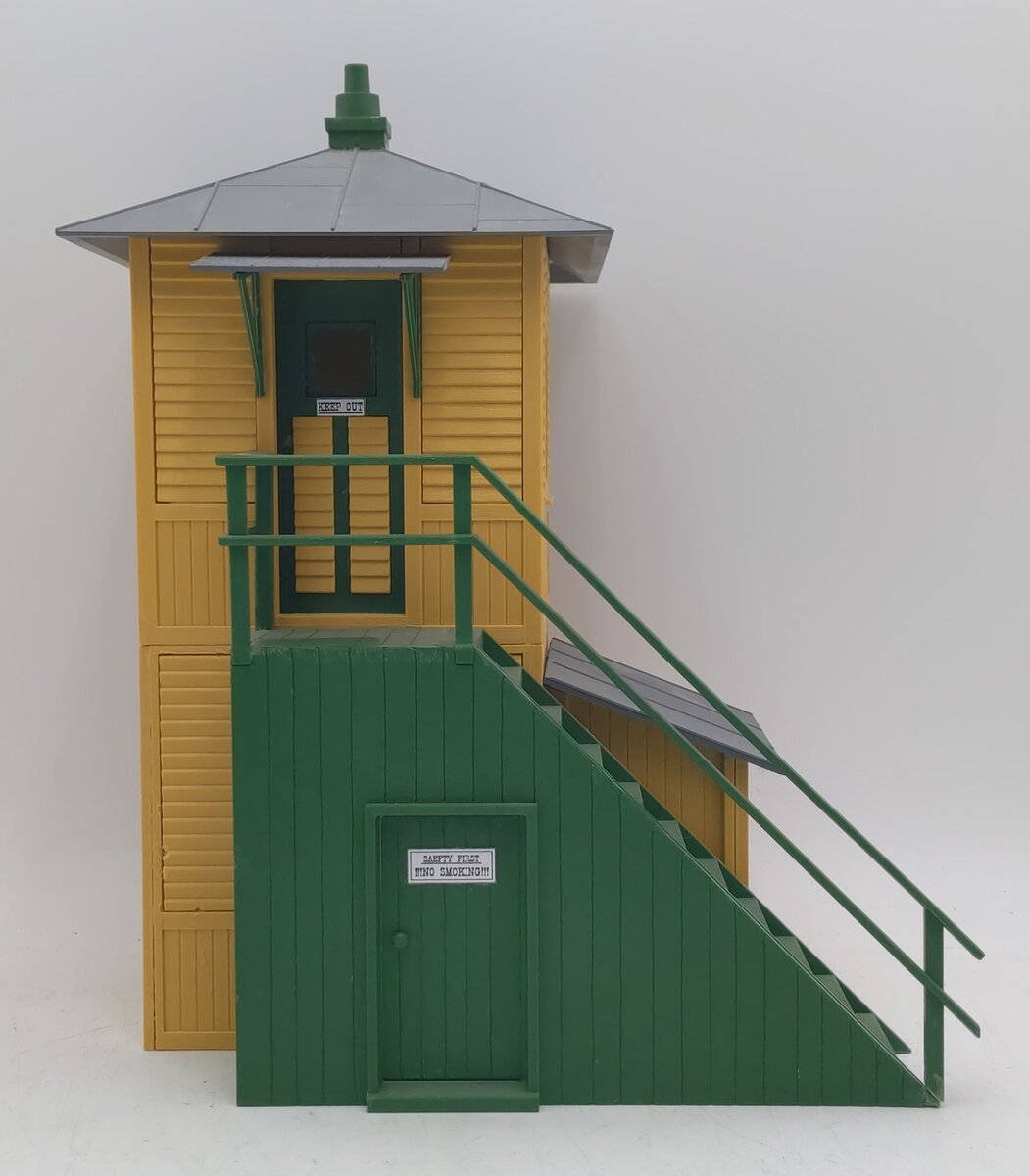 Pola G Scale Yellow Switch Tower VG