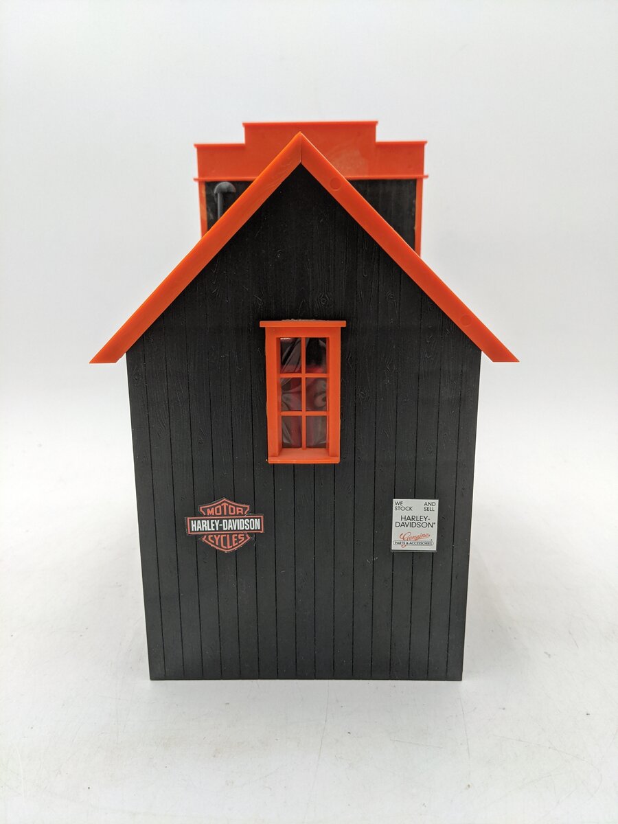 Piko 62211 G Scale Harley-Davidson Motorcycle Shop Kit-Assembled VG