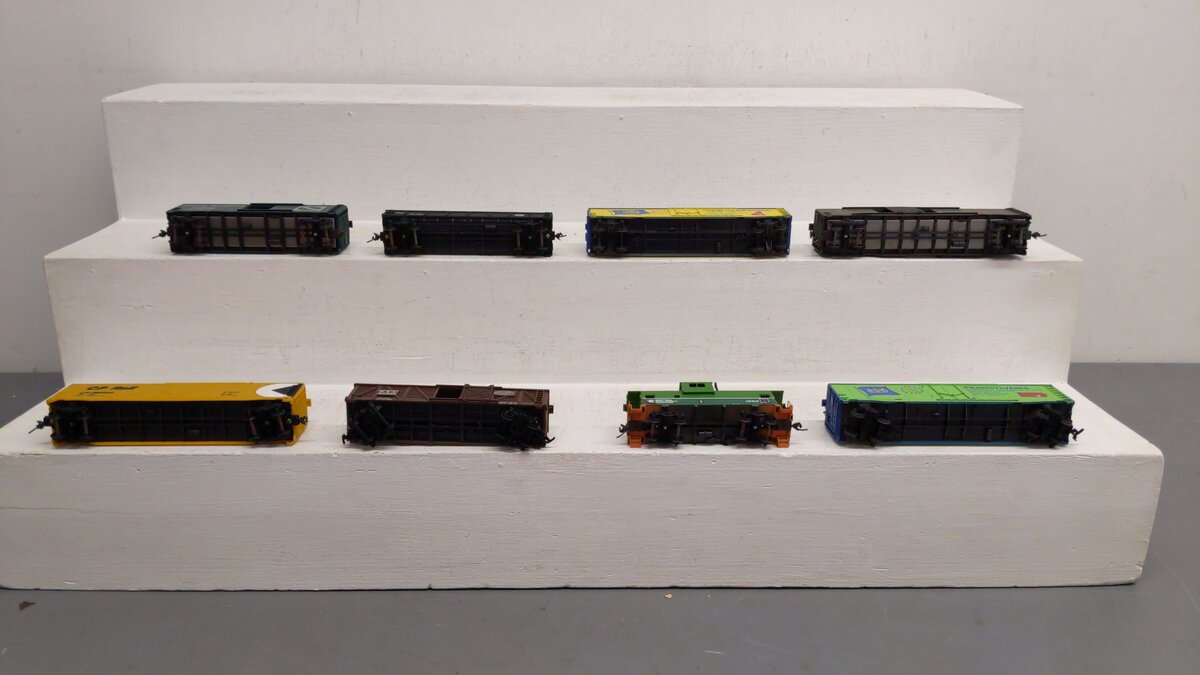 Athearn and Others HO Assorted Freight Cars 90075, 3592, 4157, 1863, 27303 [8] VG
