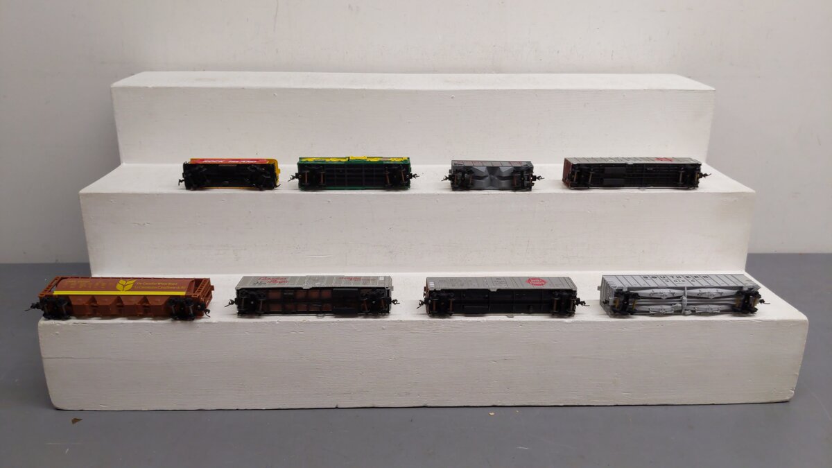 Athearn and Others HO Assorted Freight Cars 286048, 4244, 90120, 85124, 15040[8] VG