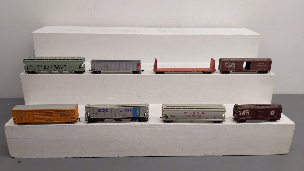 Athearn and Others HO Assorted Freight Cars 70638, 82800, 65098, 317388, 5334[8] VG