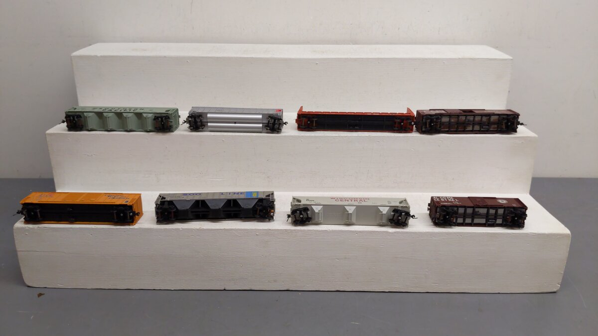 Athearn and Others HO Assorted Freight Cars 70638, 82800, 65098, 317388, 5334[8] VG