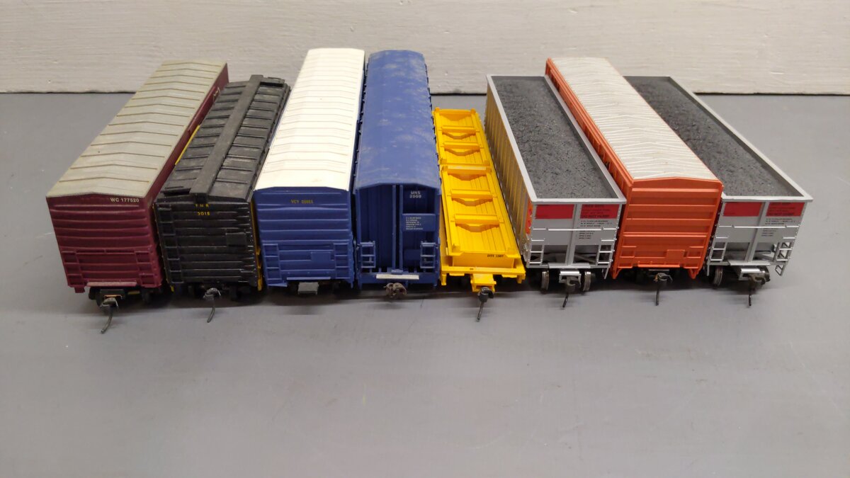 Athearn and Others HO Assorted Freight Cars 1051, 6312, 1337, 2009, 25055 [8] VG