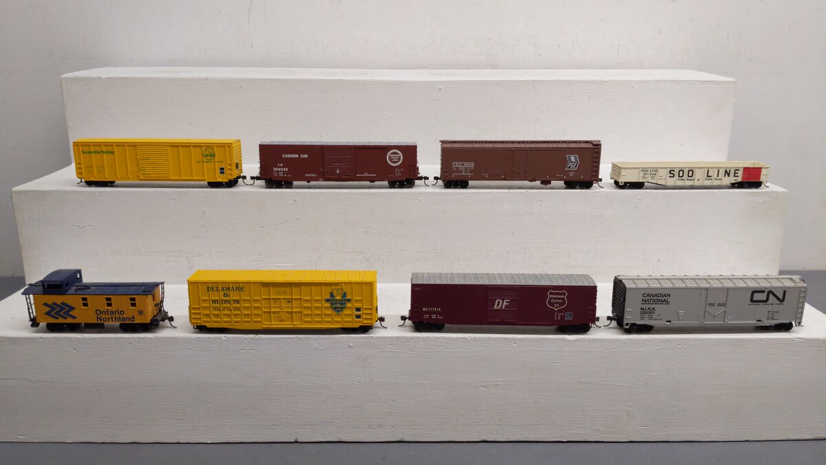 Athearn and Others HO Assorted Freight Cars 24001, 177514, 232001, 254042[8] VG