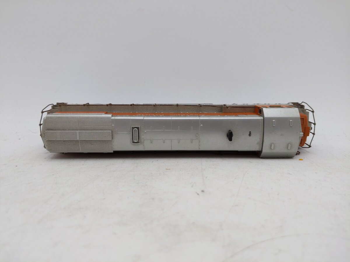 Atlas 10000448 HO Scale Western Pacific U30B Diesel Locomotive #758 EX