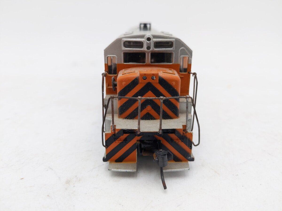 Atlas 10000448 HO Scale Western Pacific U30B Diesel Locomotive #758 EX