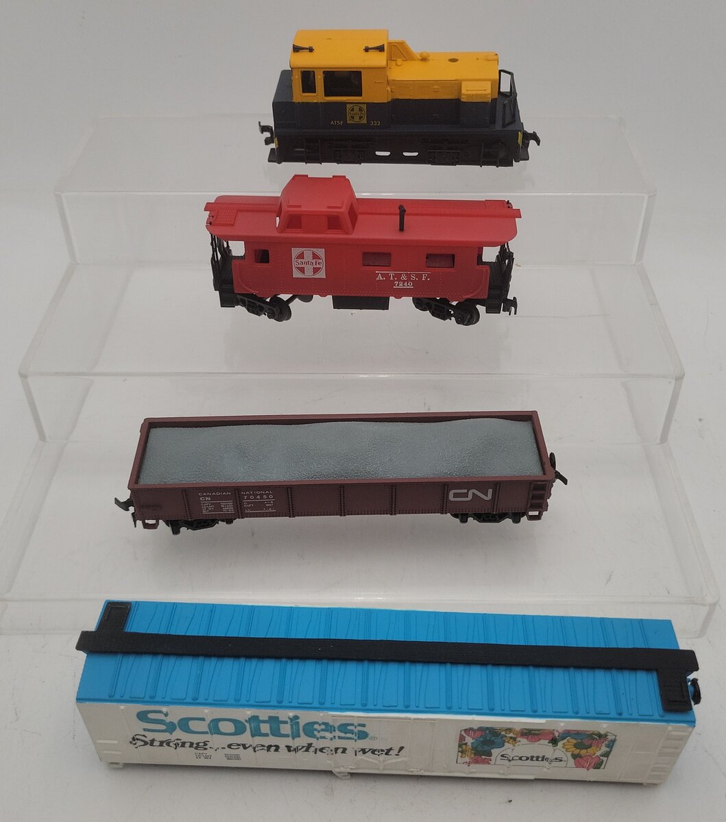 AHM HO Scale Assorted Diesel & Freight Car Kits - Assembled #332/70450/7240 EX