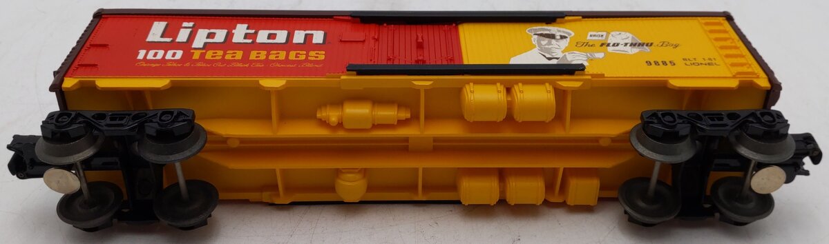 Lionel 6-9885 O Gauge Lipton Tea Billboard Reefer Car EX/Box