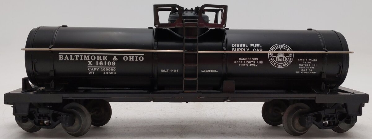 Lionel 6-16109 O Gauge Baltimore & Ohio Black Single Dome Tank Car #16109 EX/Box