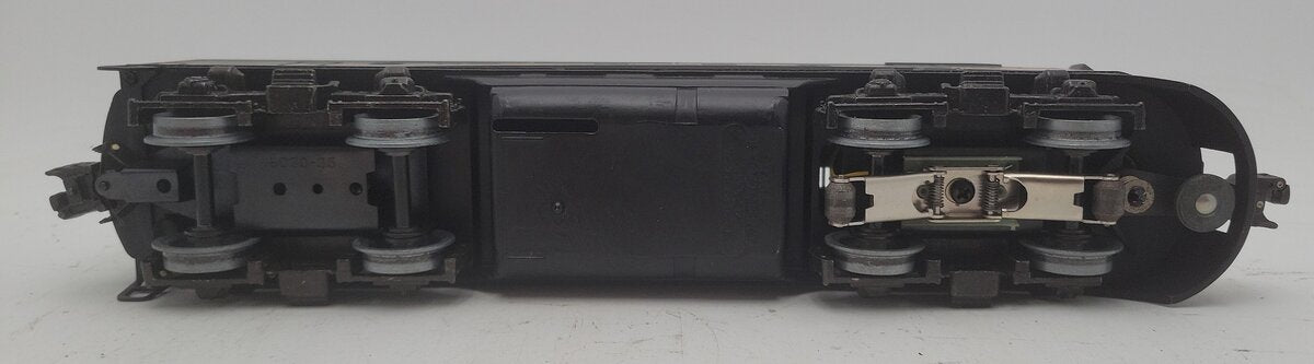 Lionel 6-8557 O Milwaukee Road F3 A Non-Powered Diesel Locomotive #8557 EX/Box