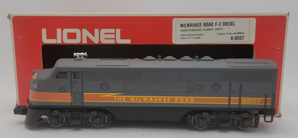 Lionel 6-8557 O Milwaukee Road F3 A Non-Powered Diesel Locomotive #8557 EX/Box