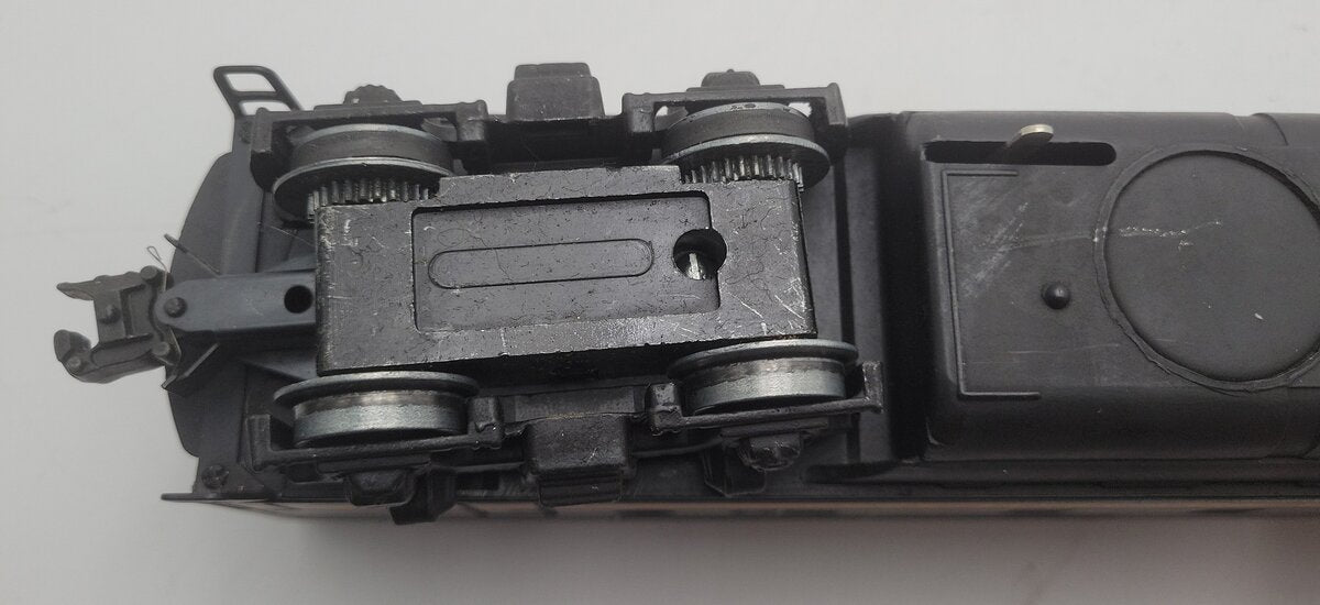 Lionel 6-8555 O Gauge Milwaukee Road F-3 Powered A Unit Diesel Locomotive EX/Box