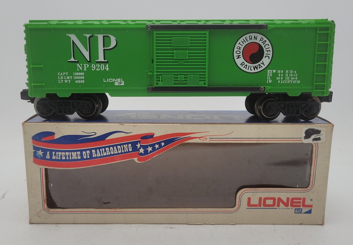 Lionel 6-9204 O Gauge Northern Pacific Boxcar #9204 EX/Box