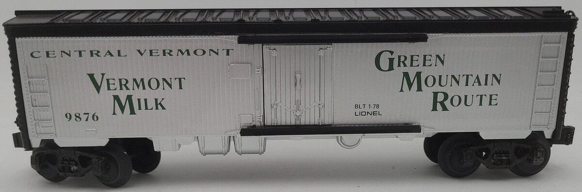 Lionel 6-9876 O Gauge Central Vermont Billboard Refrigerator Car EX/Box