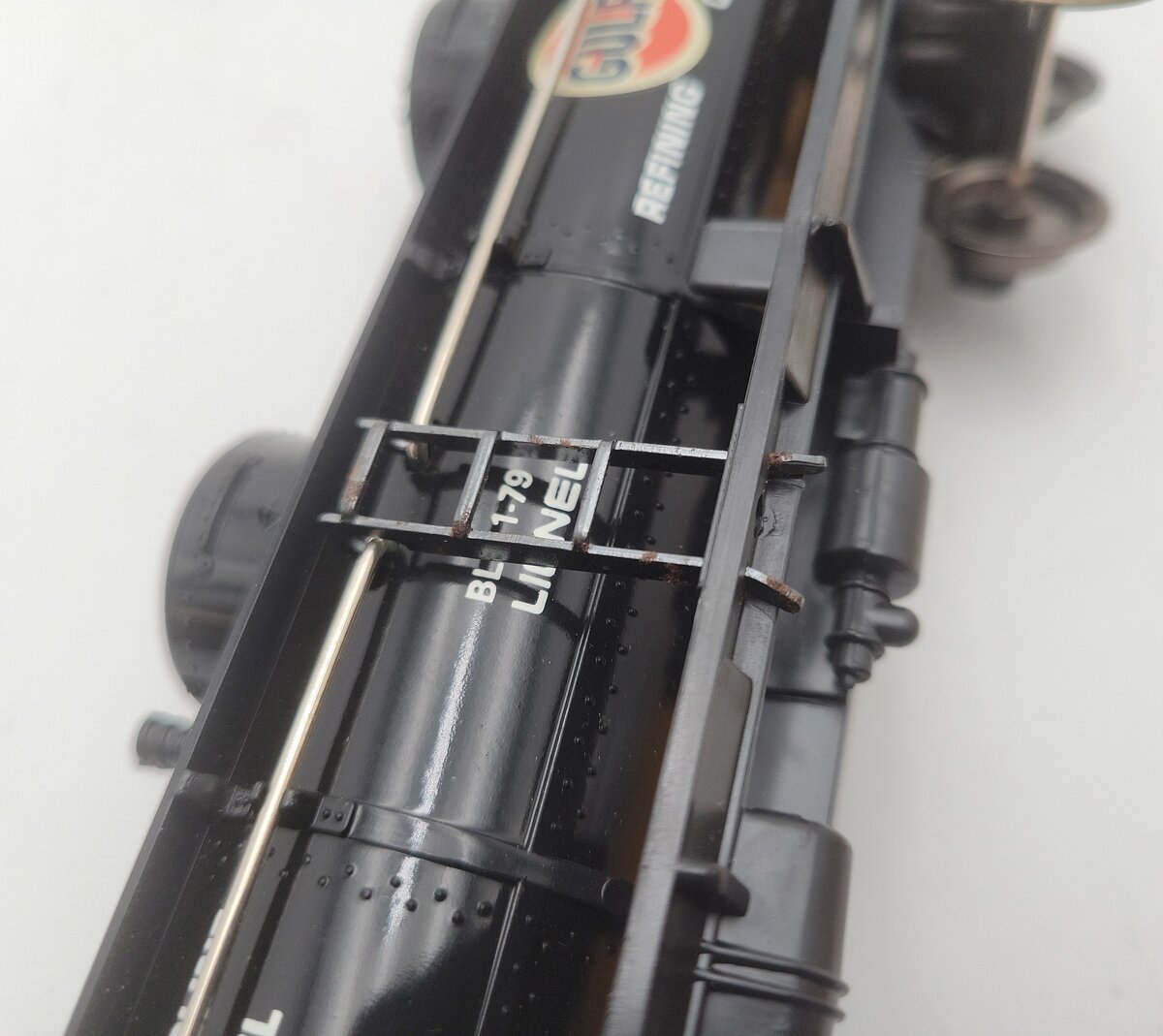 Lionel 6-9313 O Gauge Gulf Black Three-Dome Tank Car EX/Box