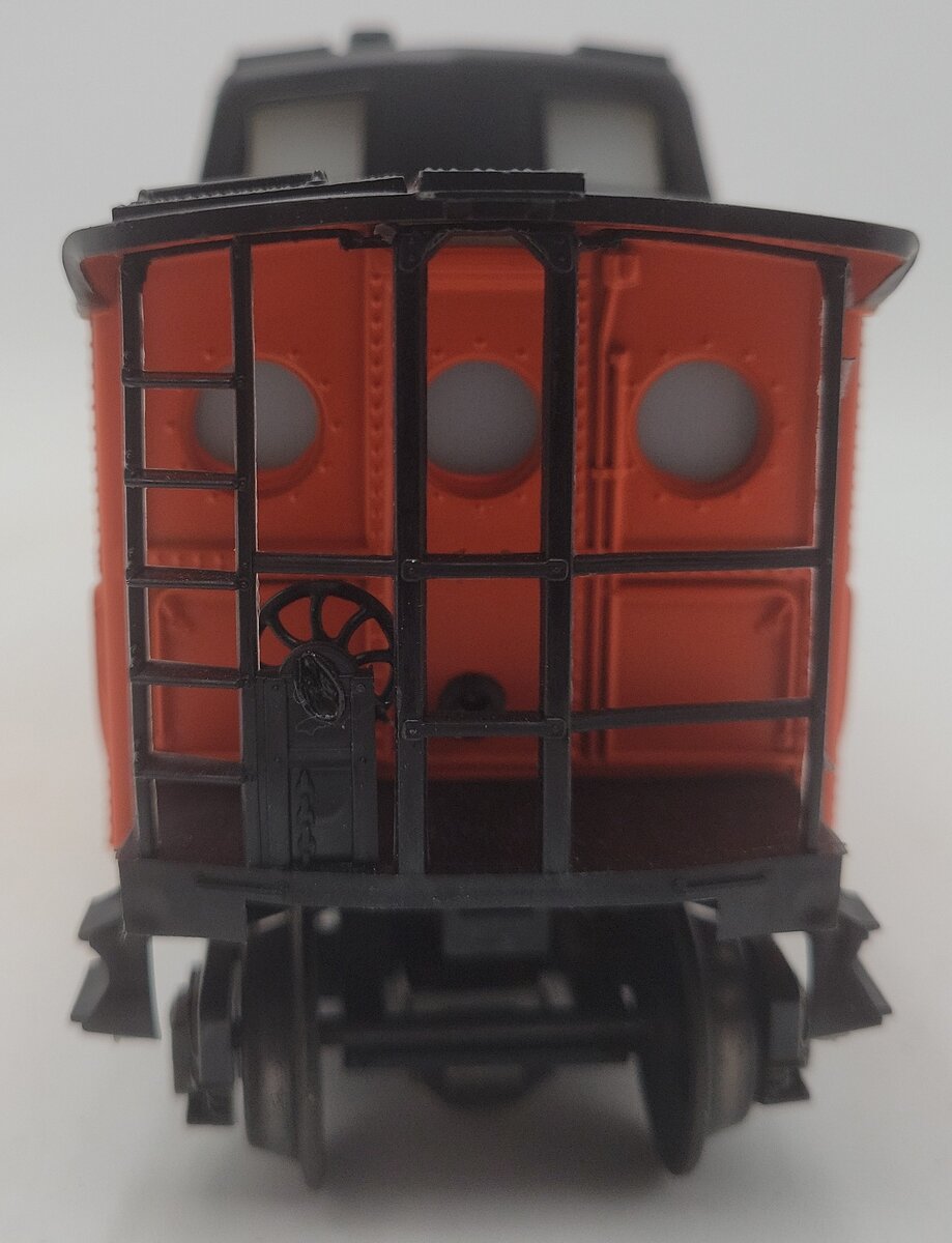 Lionel 6-9161 O Gauge Canadian National Caboose EX/Box