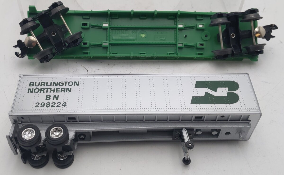 Lionel 6-16308 O Gauge Burlington Northern Flatcar w/Trailer #298224 EX/Box