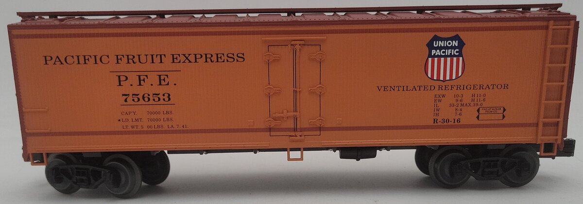 Weaver 75653(#2) O Gauge Pacific Fruit Express Woodside Refrigerator (3-Rail) LN/Box