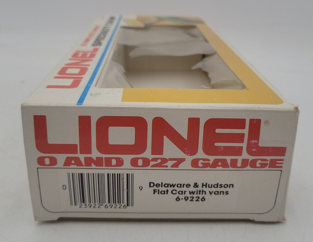 Lionel 6-9226 O Gauge Delaware and Hudson Flatcar with 2 Trailers EX/Box