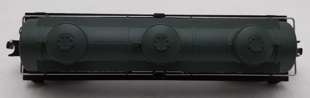 Lionel 6-36112 O Gauge Northern Pacific 3 Dome Tank Car #36112 LN/Box