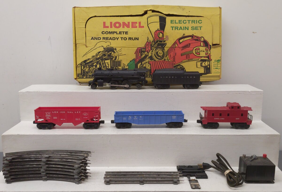 Lionel 1609 Vintage O 246 Steam Freight Set w/1130T, 6162-25, 6057 & 1016/Box