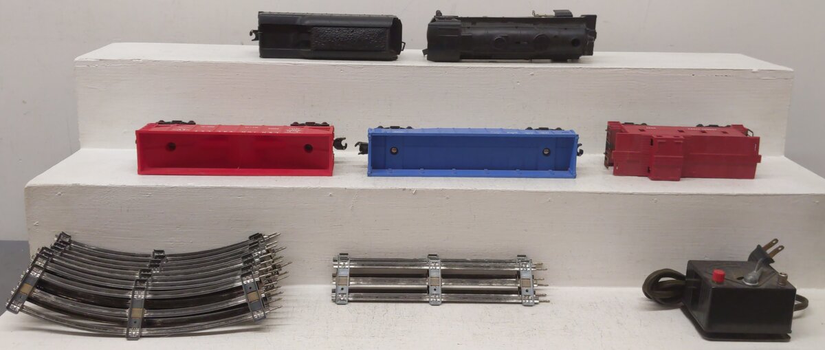 Lionel 1609 Vintage O 246 Steam Freight Set w/1130T, 6162-25, 6057 & 1016/Box