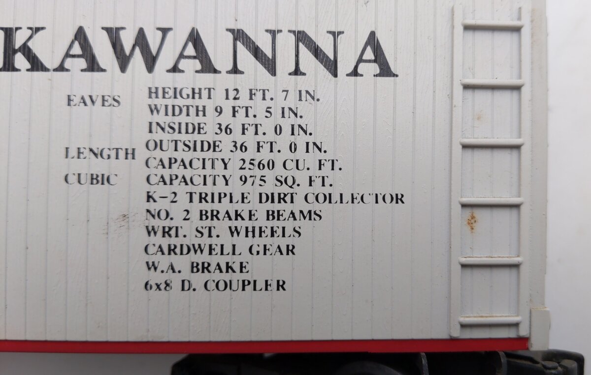 Lionel 6-51301 O Gauge Lackawanna Refrigerator Car #7000 EX/Box