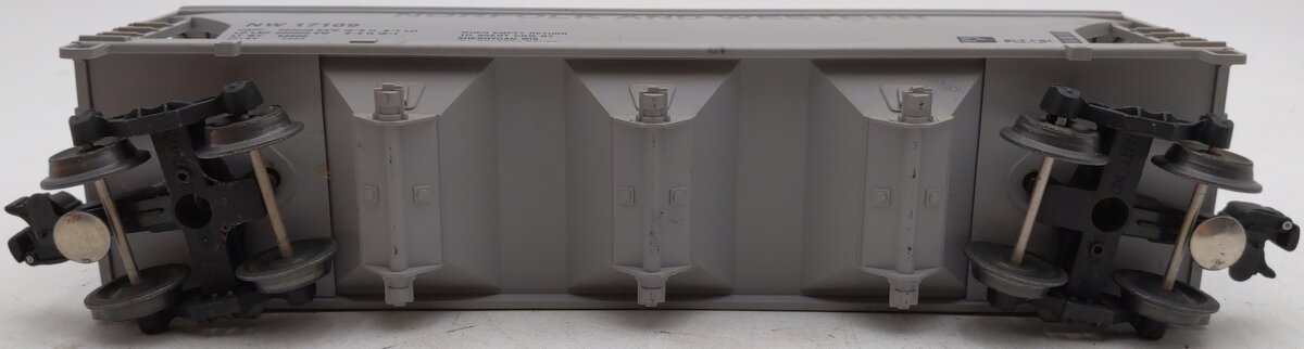 Lionel 6-17109 O Gauge Norfolk & Western Centerflow 3-Bay Hopper #17109 EX/Box