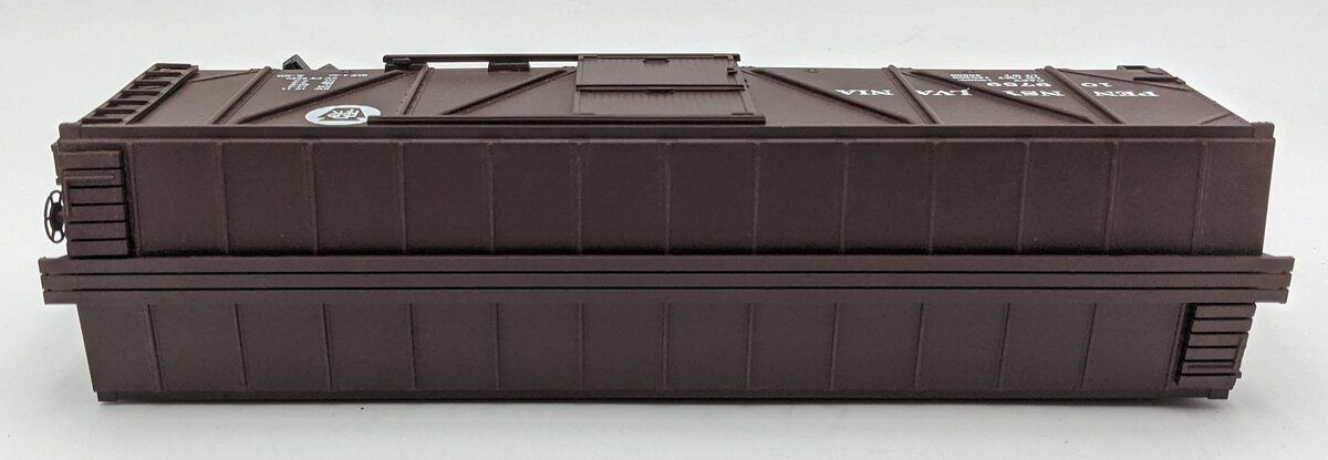 Crown OB103 O Gauge Pennsylvania Outside Braced Hi-Rail Boxcar #109759 LN/Box