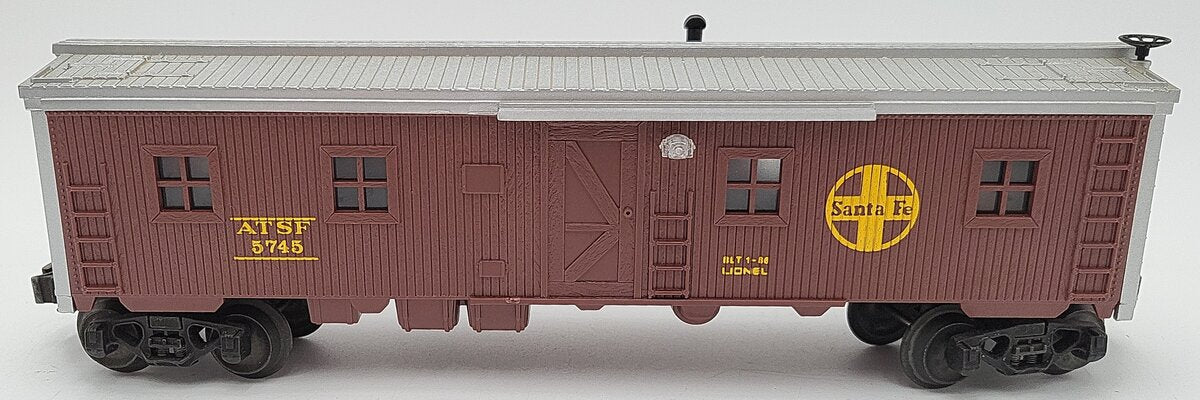 Lionel 6-5745 O Gauge AT&SF Bunk Car EX/Box