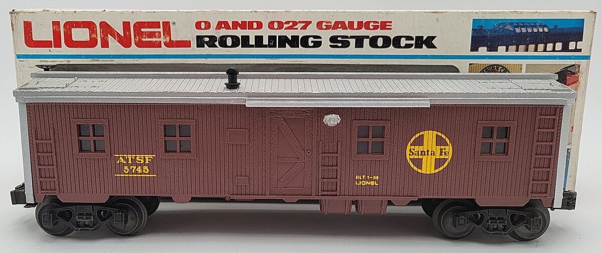 Lionel 6-5745 O Gauge AT&SF Bunk Car EX/Box