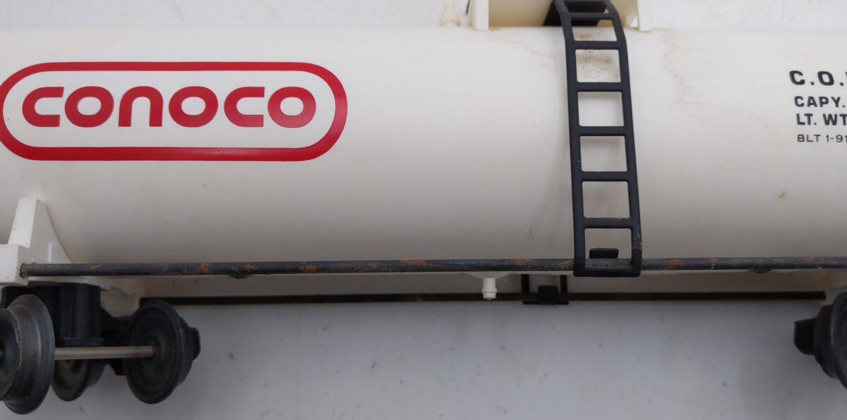 Lionel 6-17903 O Gauge Conoco Unibody Tank Car VG/Box