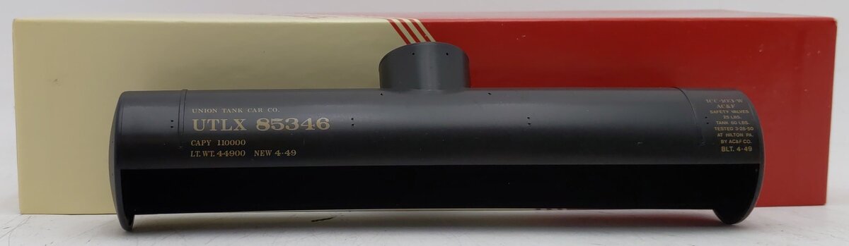 Red Caboose O Scale Type 103 W  3 Rail, 10,000 Gallon UTLX Tank Car NIB