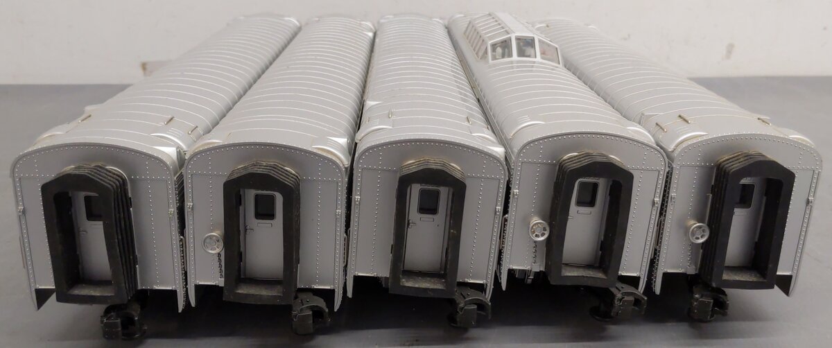 MTH 20-6543 O Santa Fe 70' Streamlined Passenger Car Set (Set of 5) VG/Box