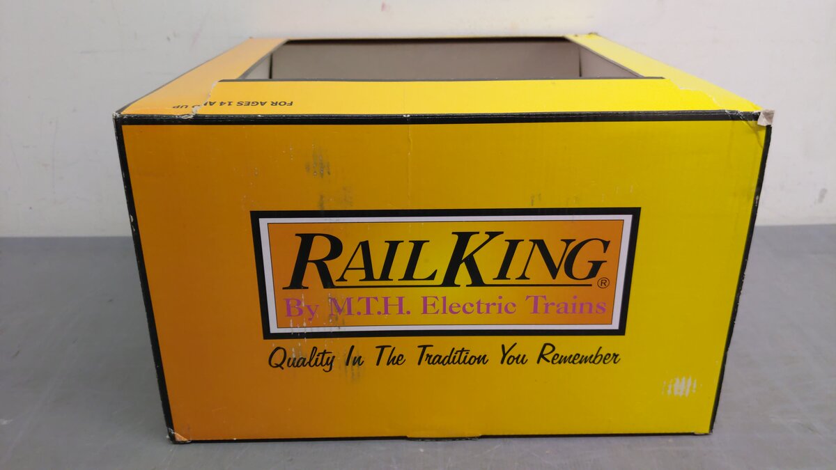 MTH 30-11028 O Scale Operating Wood Water Tower EX/Box