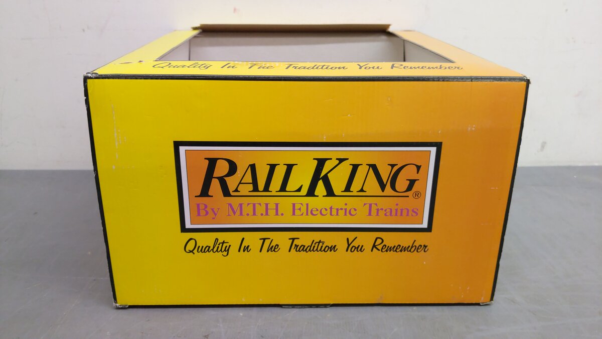 MTH 30-11028 O Scale Operating Wood Water Tower EX/Box