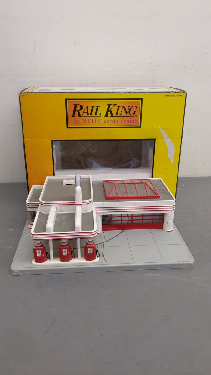 MTH 30-9106 O Gauge Esso Operating Gas Station EX/Box