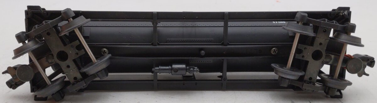 Lionel 6-51300 O Gauge Shell Semi-Scale Single Dome Tank Car #8124 EX/Box