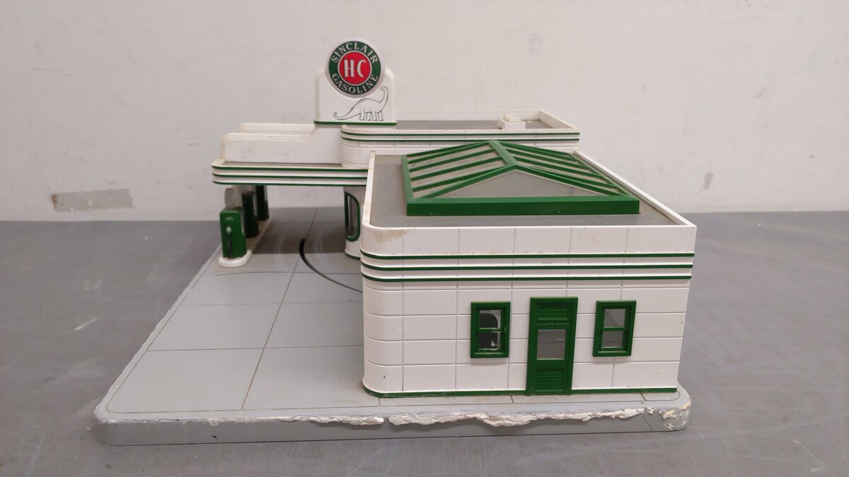 MTH 30-9101 O Gauge Sinclair Assembled Operating Gas Station EX/Box
