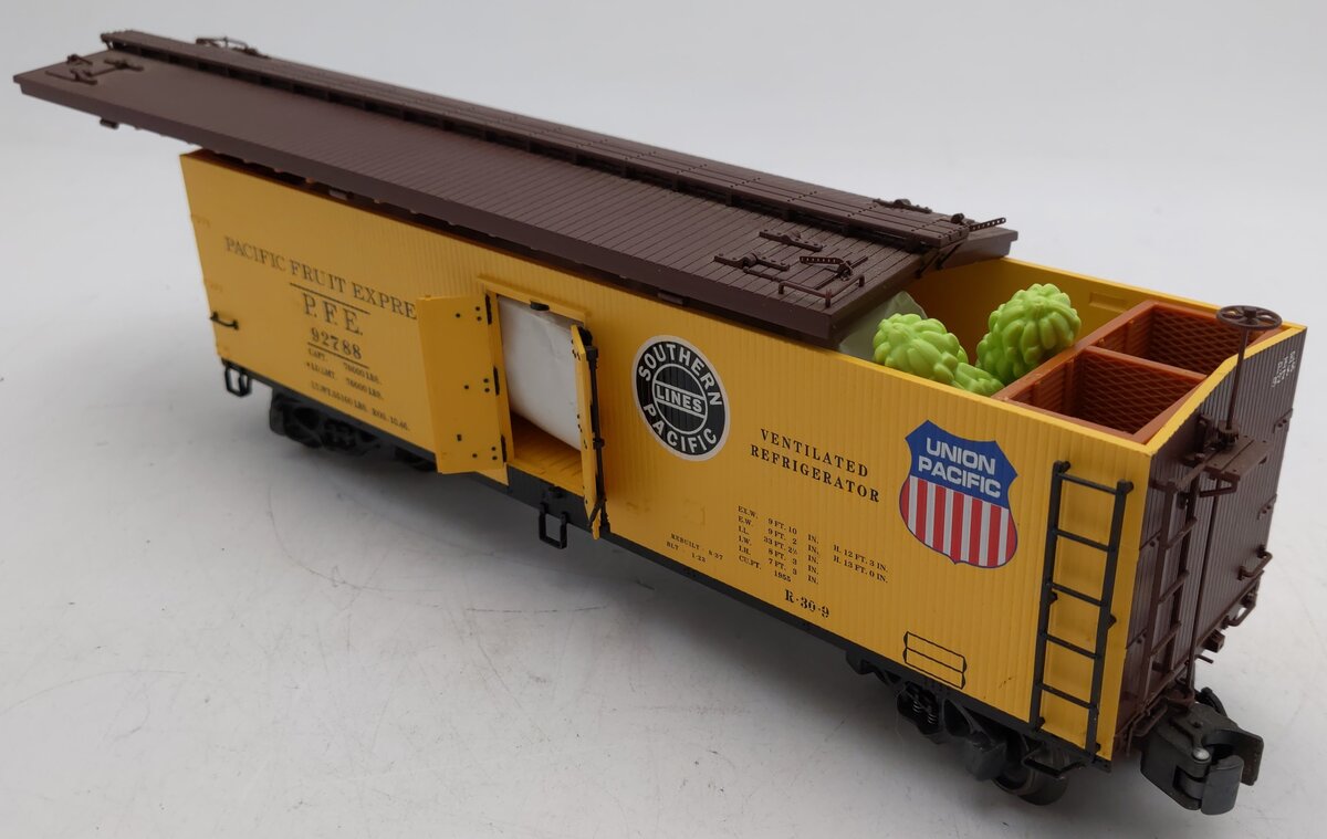 K-Line K742-2111 O Gauge Pacific Fruit Express Woodside Refrigerator Car #92788 LN/Box