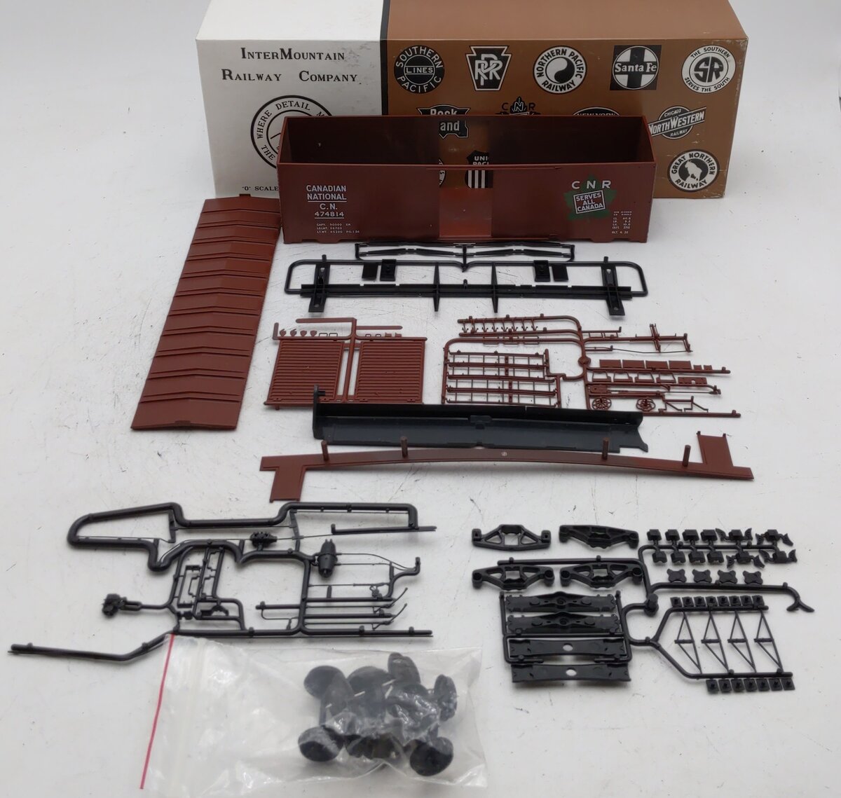Inter Mountain OBCN3814 O Gauge Canadian National Car Kit #474814 VG/Box