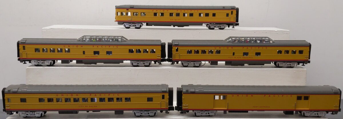 MTH 20-6538 O Gauge Union Pacific 70' Streamlined Passenger Car Set (Set of 5) EX/Box
