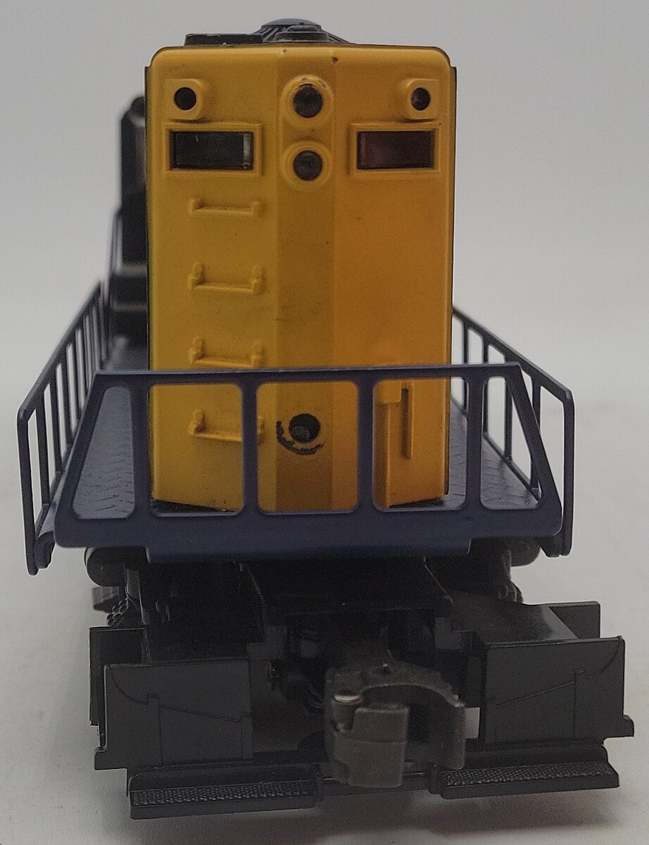 Lionel 6-18573 O Gauge Santa Fe GP9 Diesel Locomotive #8263 VG/Box