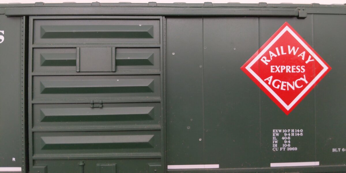 MTH 20-93180 O Gauge Railway Express Agency 40' Boxcar #6438 EX/Box